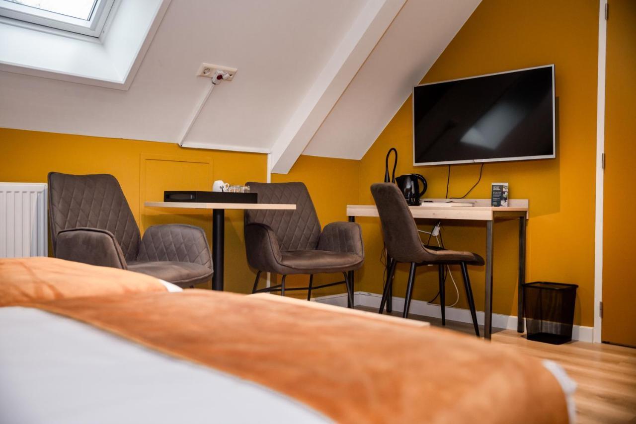 Hotel Onder De Linden Roden Exteriér fotografie