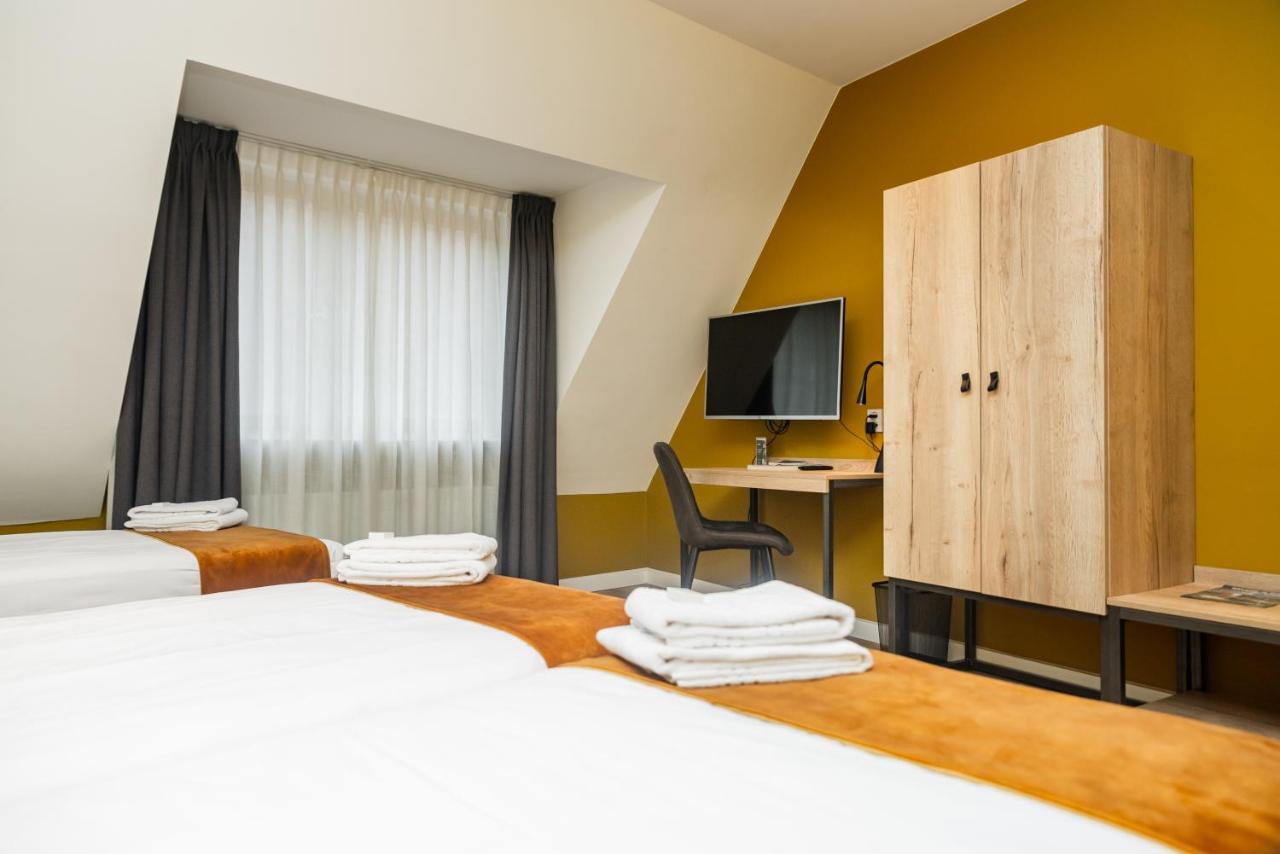 Hotel Onder De Linden Roden Exteriér fotografie